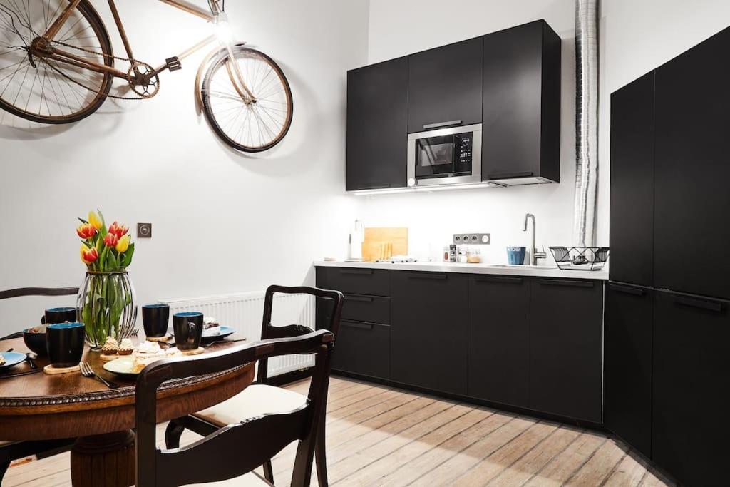 Apartament Househost Apartment: Jozefa Dietla 73/7 *